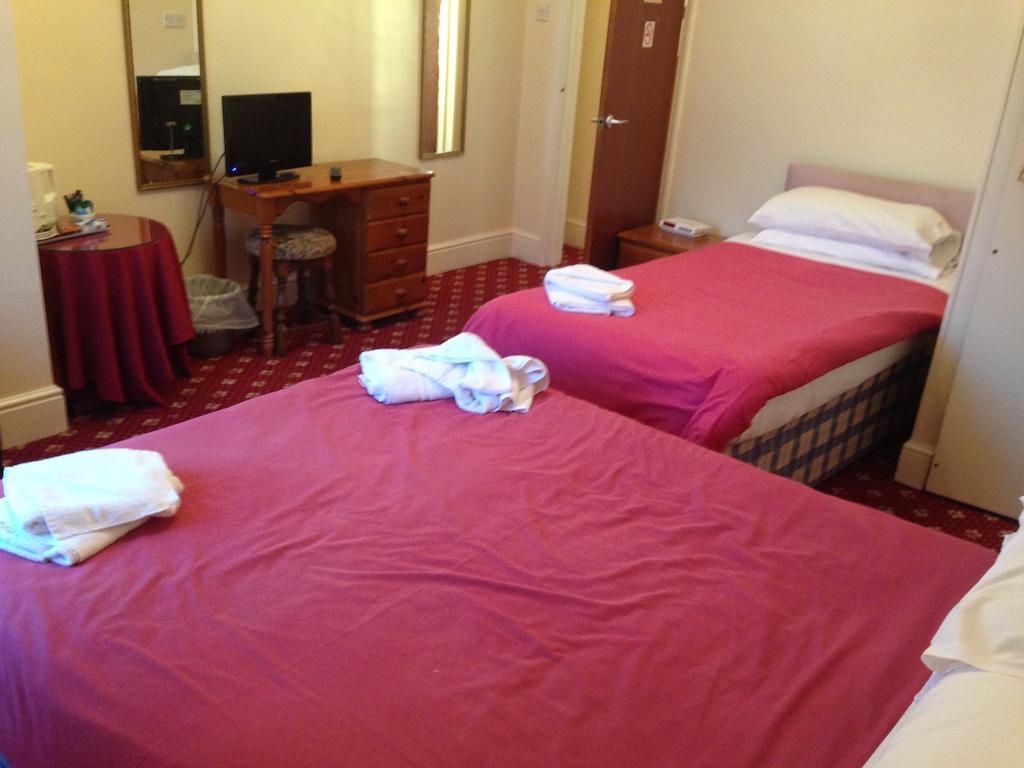 Tudor Rose Hotel Кингс Лин Стая снимка