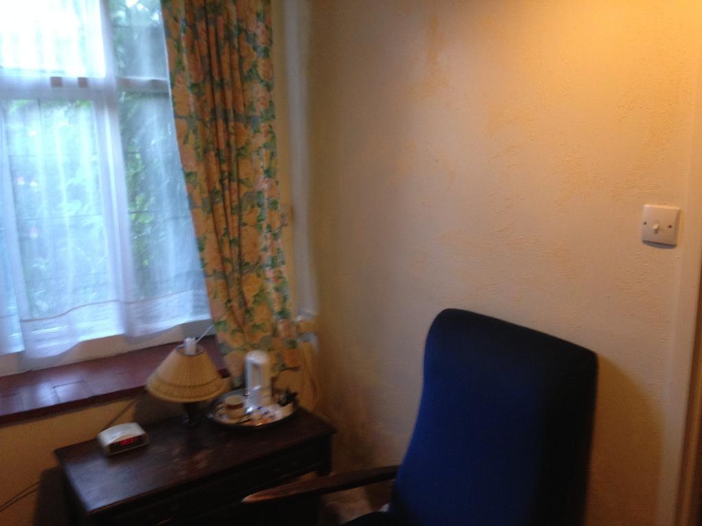 Tudor Rose Hotel Кингс Лин Стая снимка